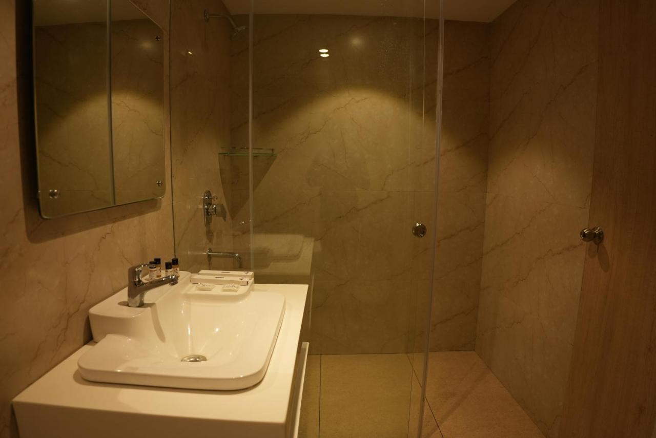 Hotel Ocean Vista Bay Visakhapatnam Esterno foto